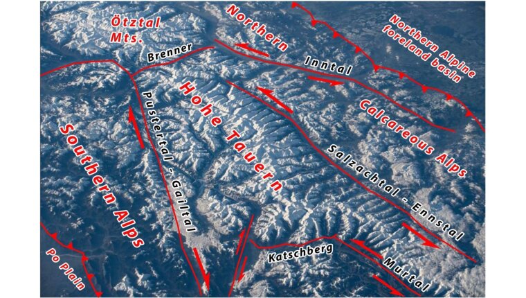 Major tectonic structures of the Eastern Alps seen from the International Space Station ISS